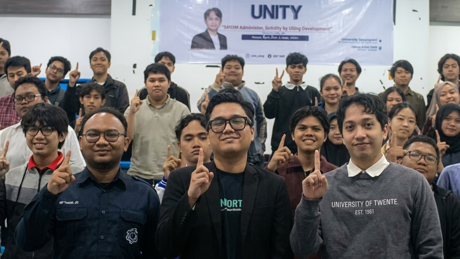 Pemateri Utama: UNTAN Informatics Training for Unity Development (UNITY)